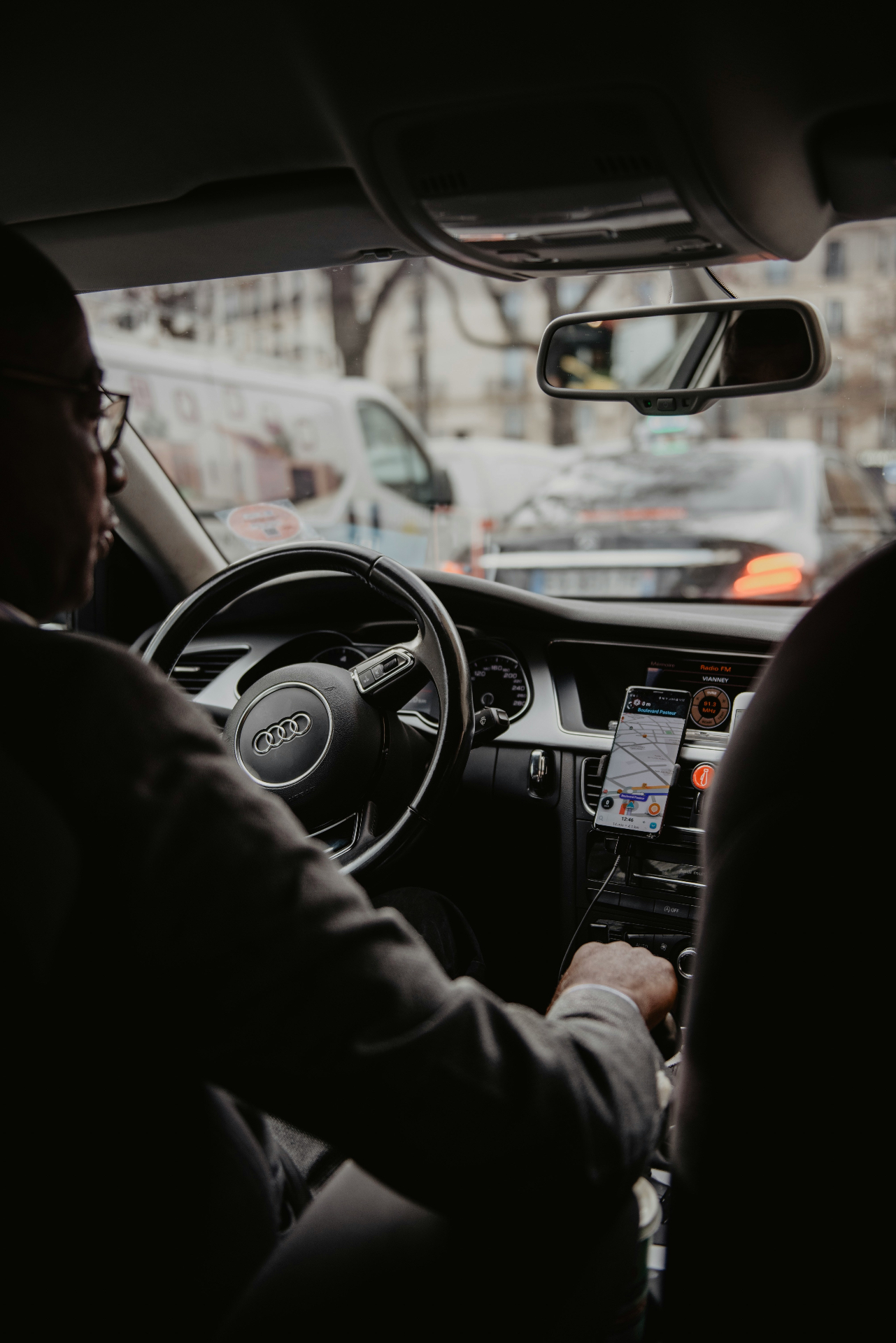 Mobilité urbaine en temps réel avec MOOvi
